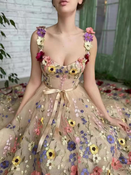 Bright Silk Three-dimensional Flower Fashionable Embroidery Flower Hip-wrapped Sexy Long Dress