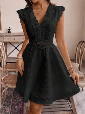 Lace Trim Openwork Jacquard V-neck, Fitted Waist Flying Sleeves Mini&Short Dresses