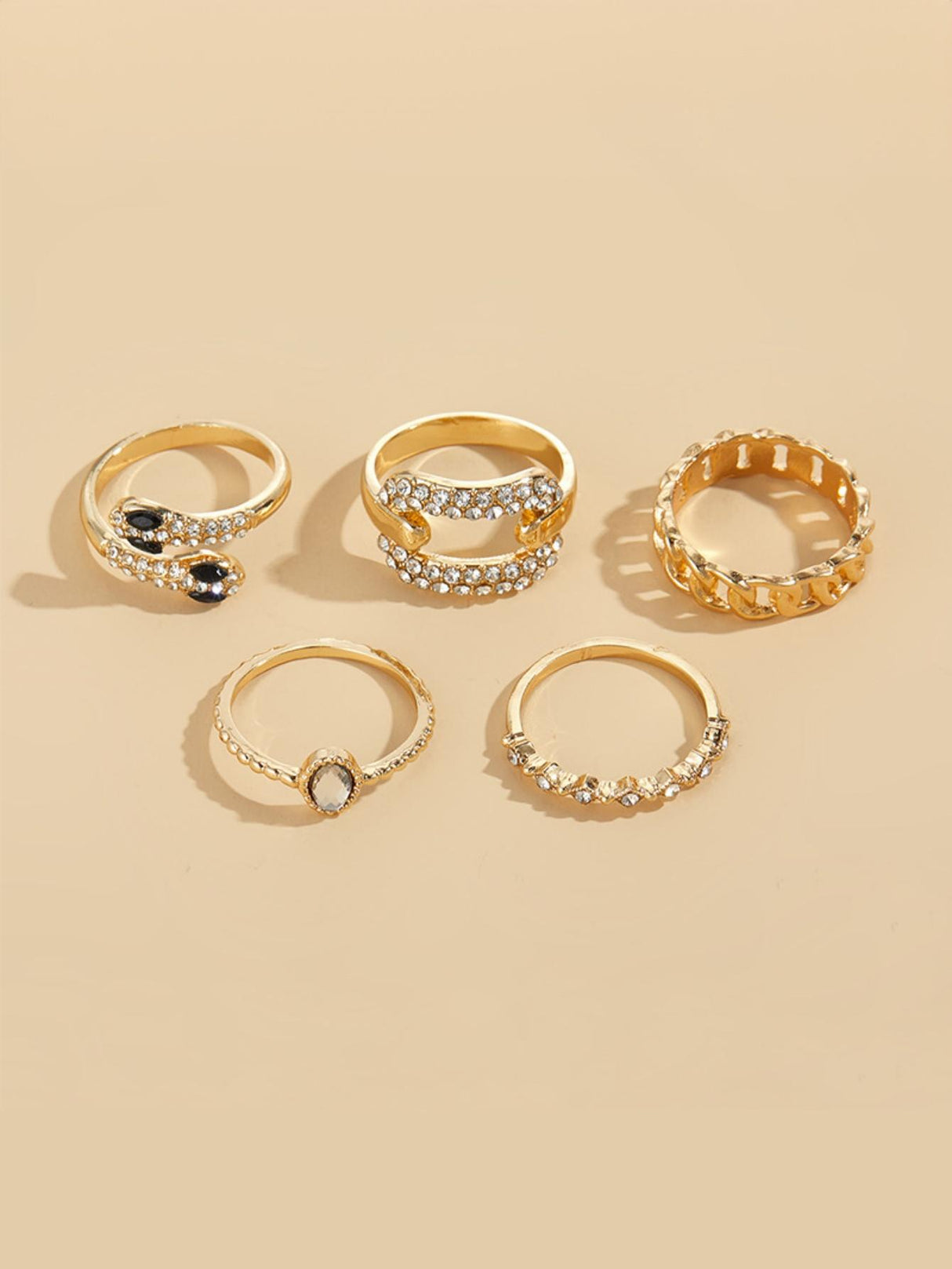 Snake-shaped Stacked Ring Set With Diamonds