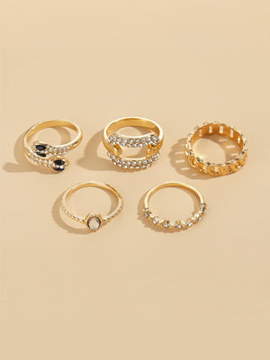 Snake-shaped Stacked Ring Set With Diamonds