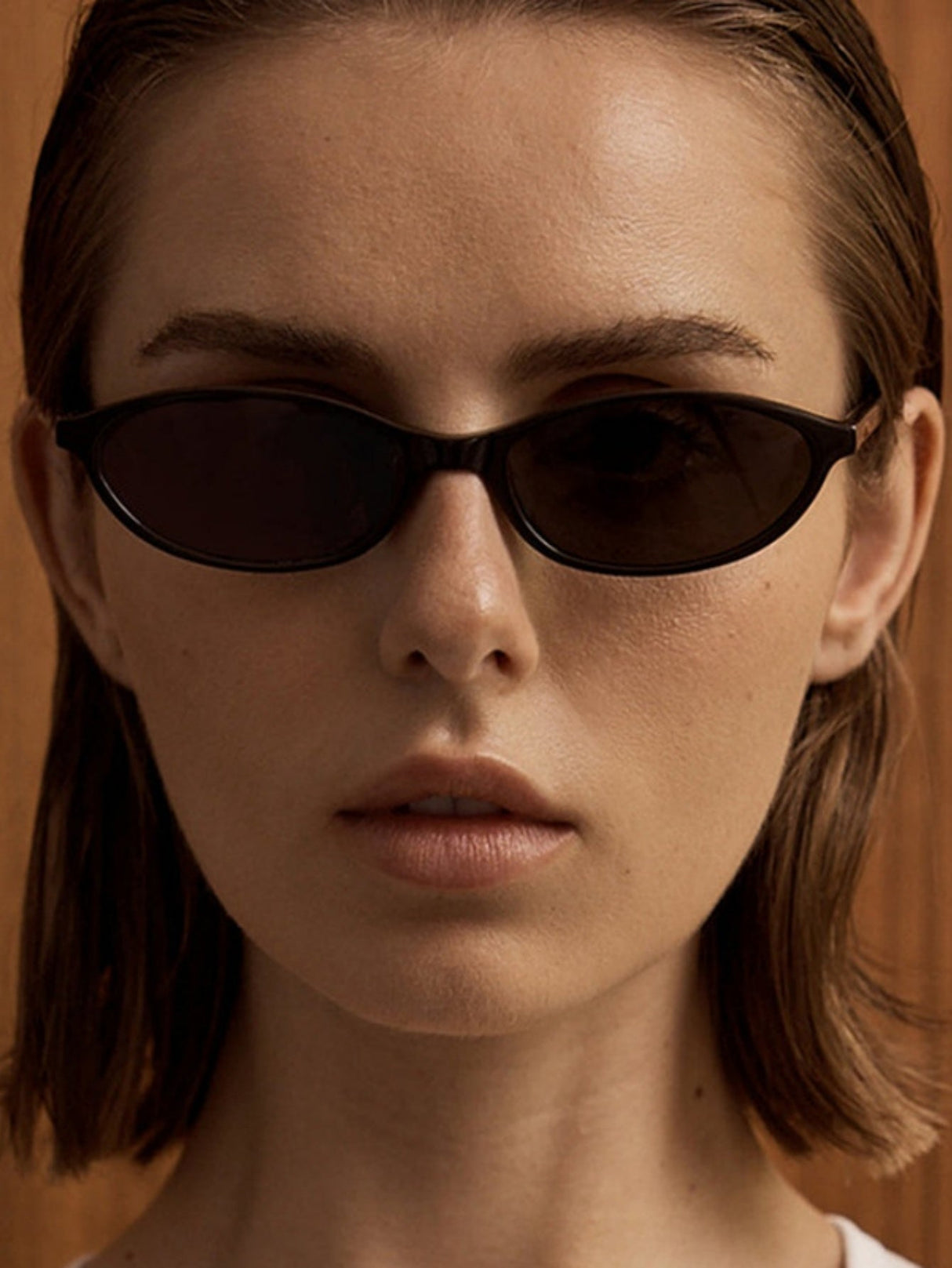 Oval-shaped Small-framed Sunglasses