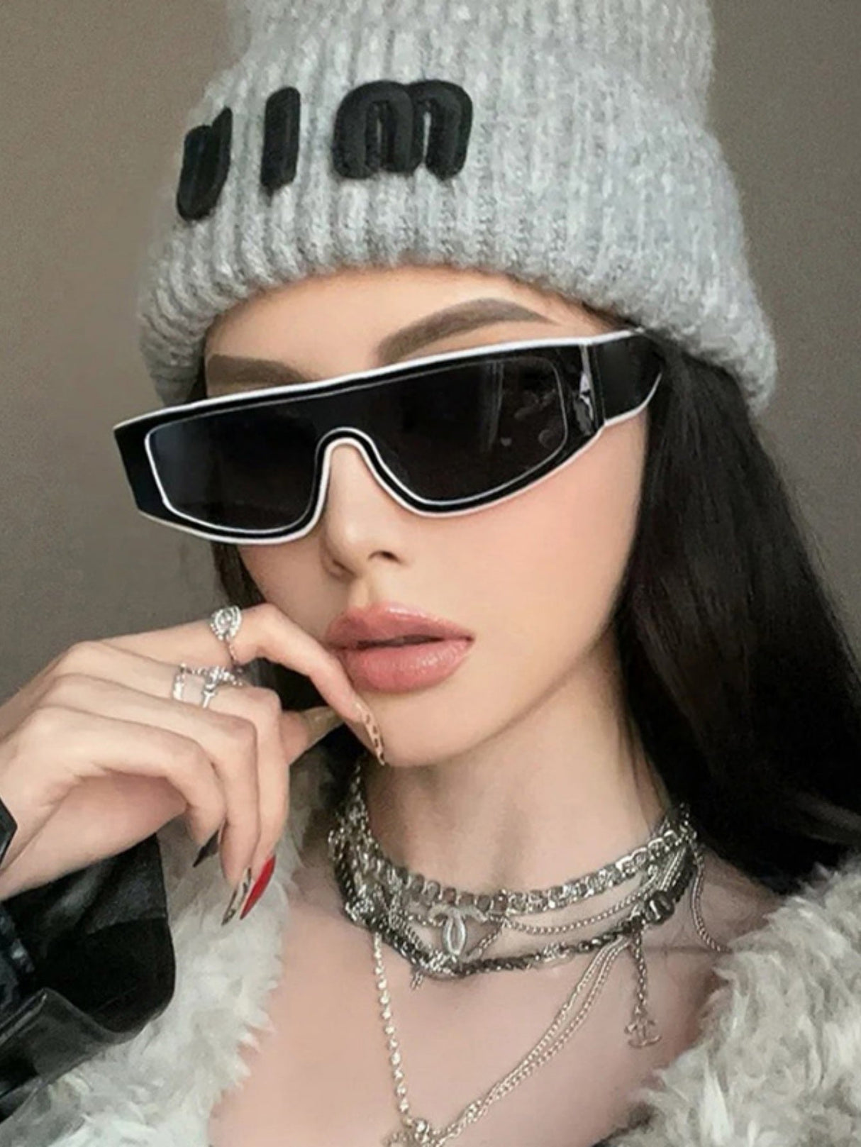 Lunettes de soleil élégantes à blocs de couleur