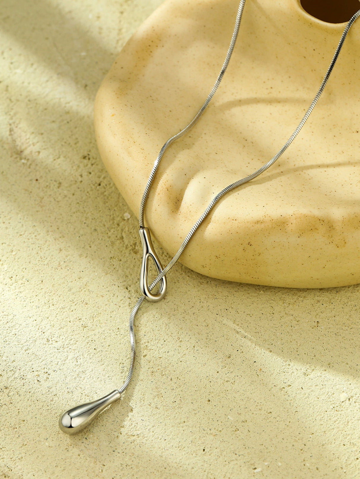 Round necklace