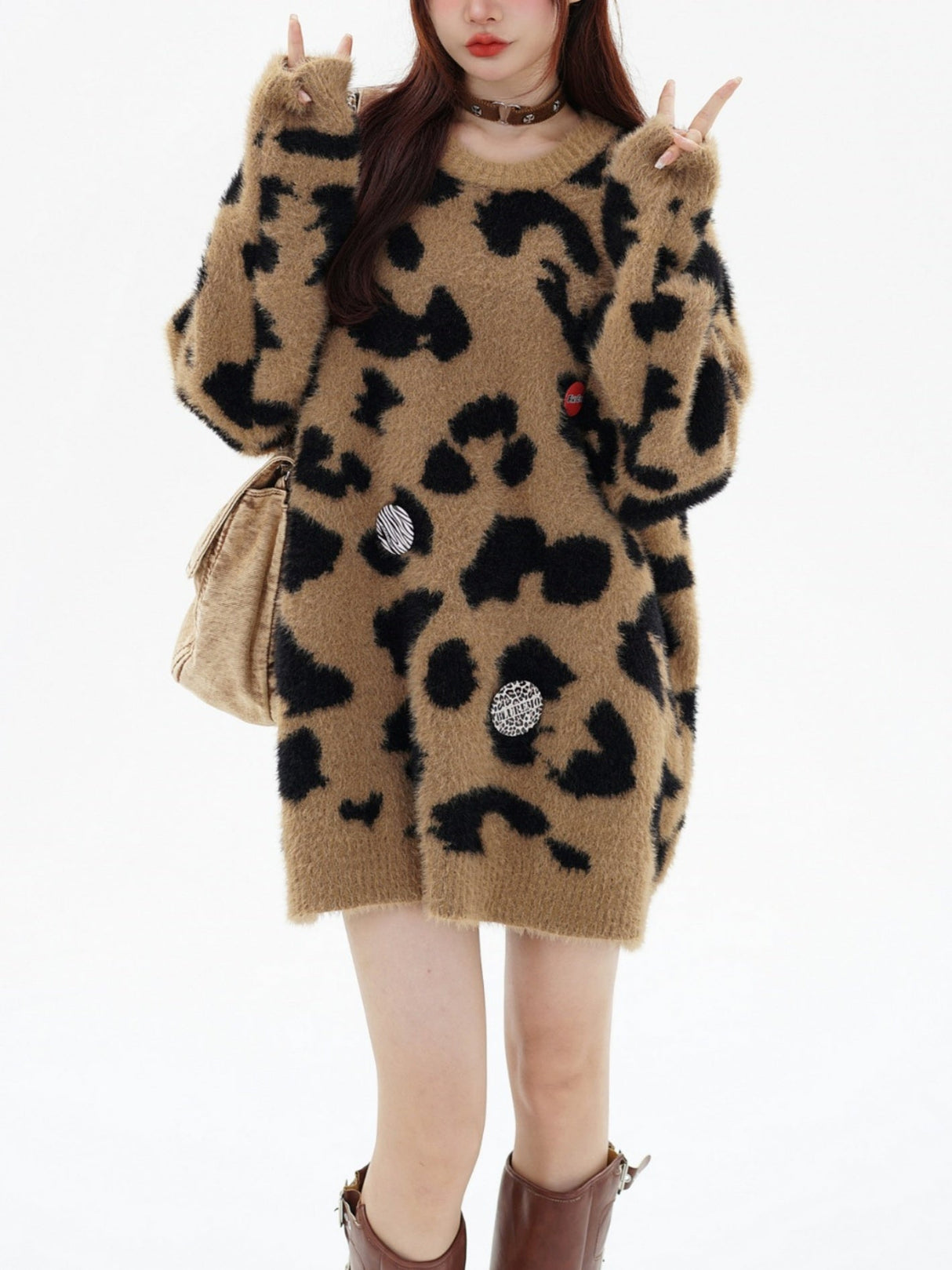 Leopard Metal Badge Loose All-match Crew Neck Sweater