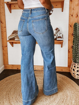 Stretch Straight-leg Distressed Jeans