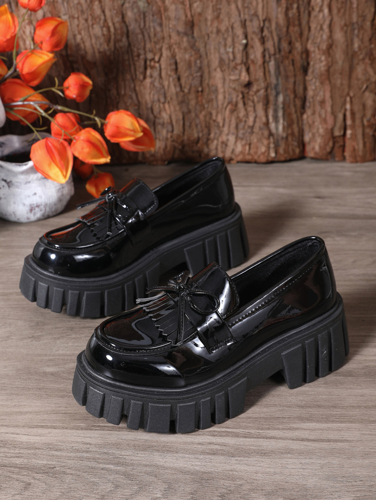 Bow-tie Platform Slip-on Loafers