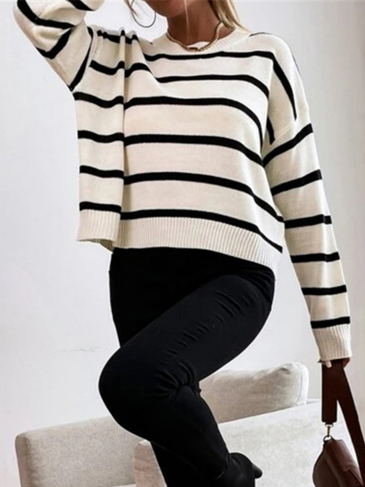 Crew Neck Stripes Contrasting Colors Knitted Sweater
