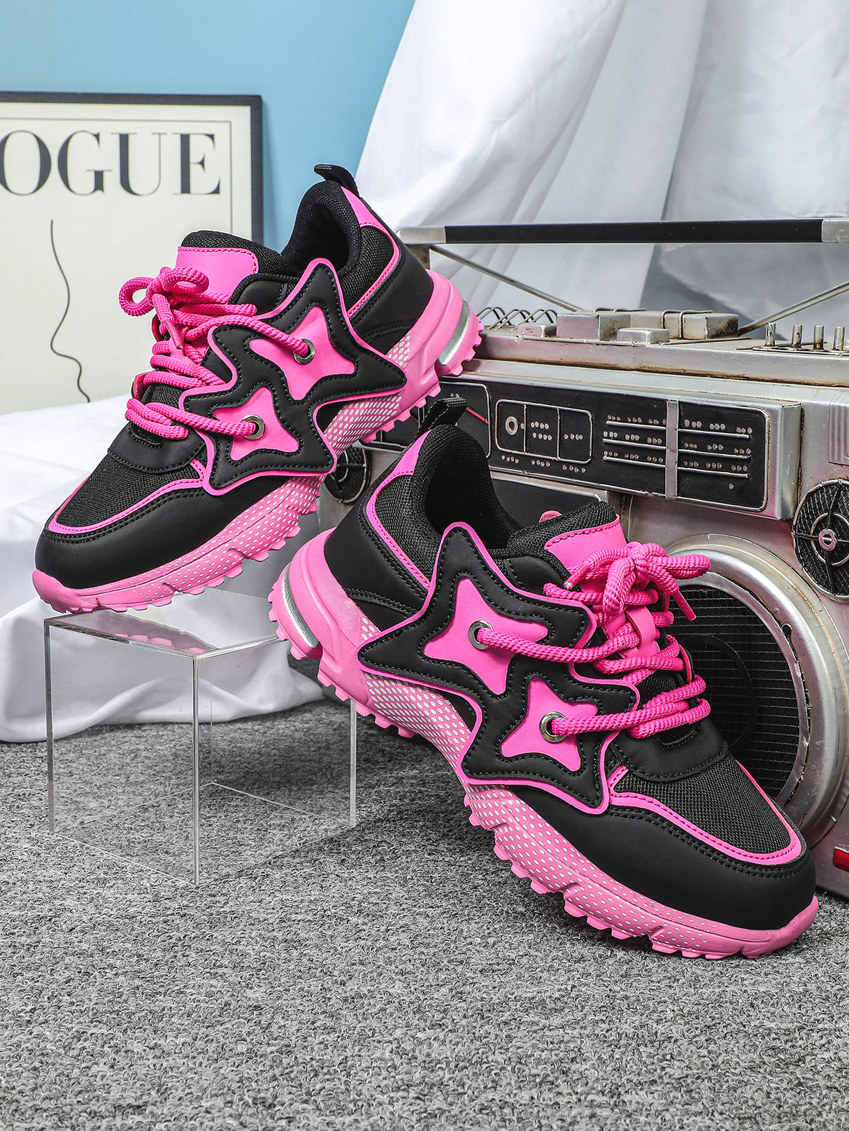 Star-shaped Decorative Women's Casual Sneakers
