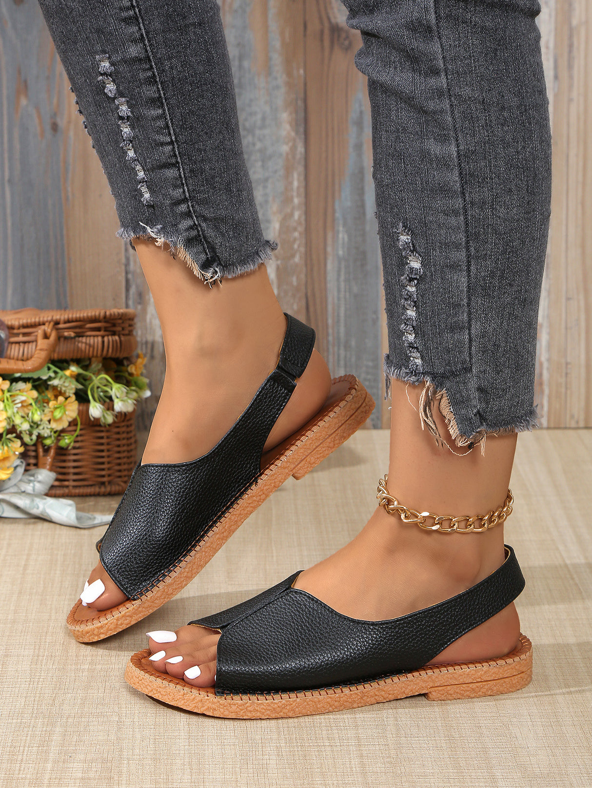 Soft Retro Casual Flat Sandals