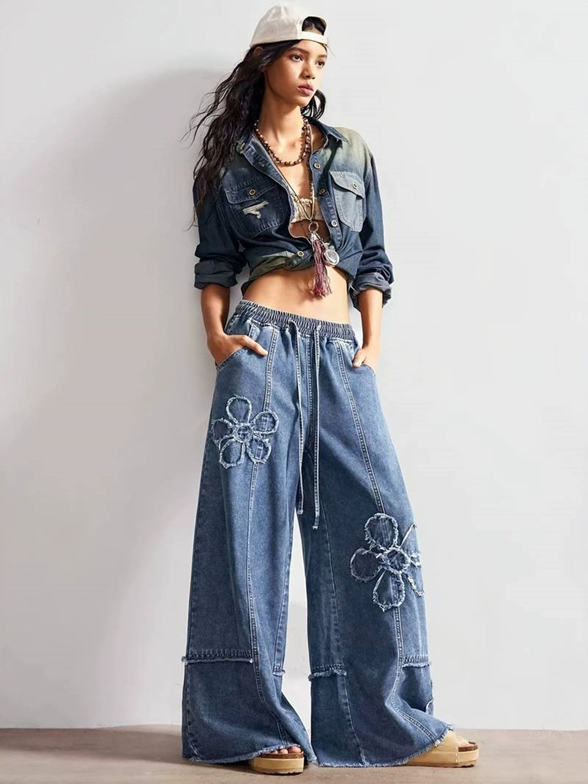 Women's Autumn/Winter Retro Washed Floral Appliqué Wide-Leg Jeans
