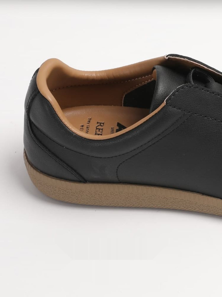 AKAIFU Slip-on Thin-soled Casual Shoes Retro German Training Couple Style