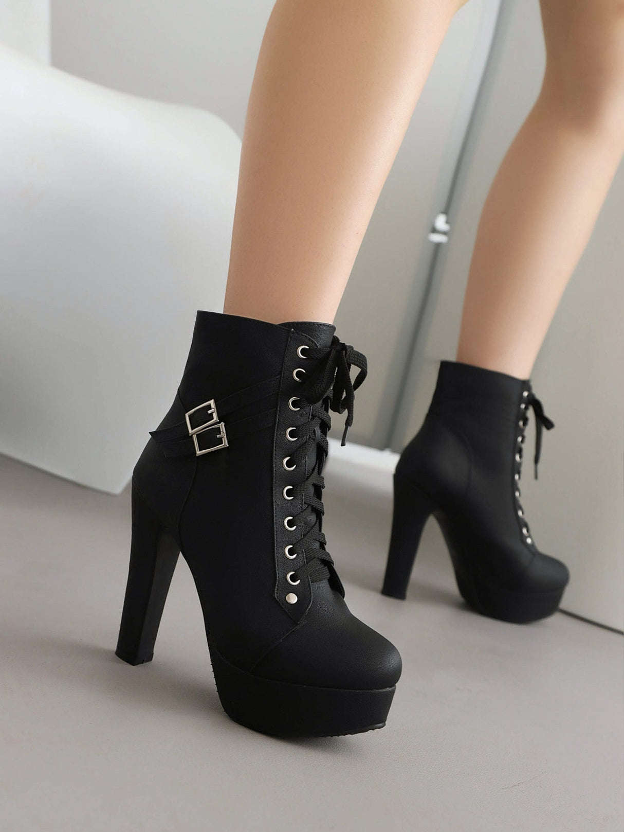 Platform Chunky Heel Sexy Buckle Women's Boots