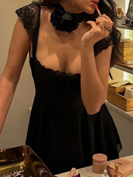 Lace Trim Square Neck Suspenders Slim-fit Backless Mini&Short Dresses