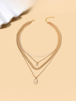 Diamond-encrusted Diamond-shaped Square Alloy Necklace