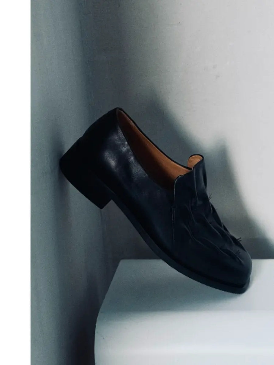 AKAIFU Handmade Genuine Leather Pleated Loafers Unisex Classic Comfortable Platform Slip-on Loafers