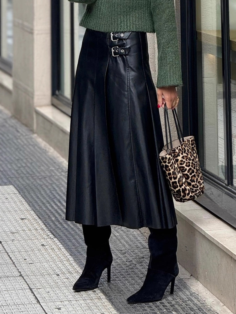 【SHIP AS USUAL】A Gathering PU Leather Big Swing Waist Skirts