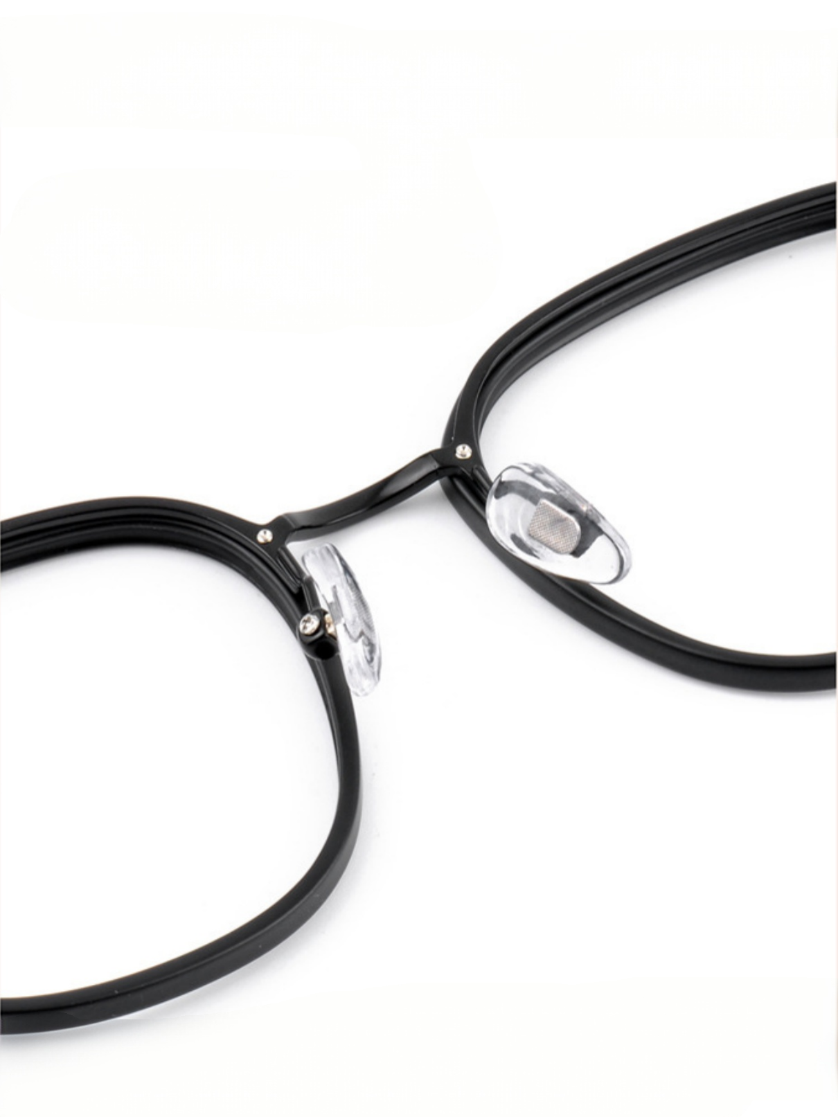 Eyeglasses