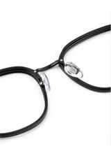 Eyeglasses