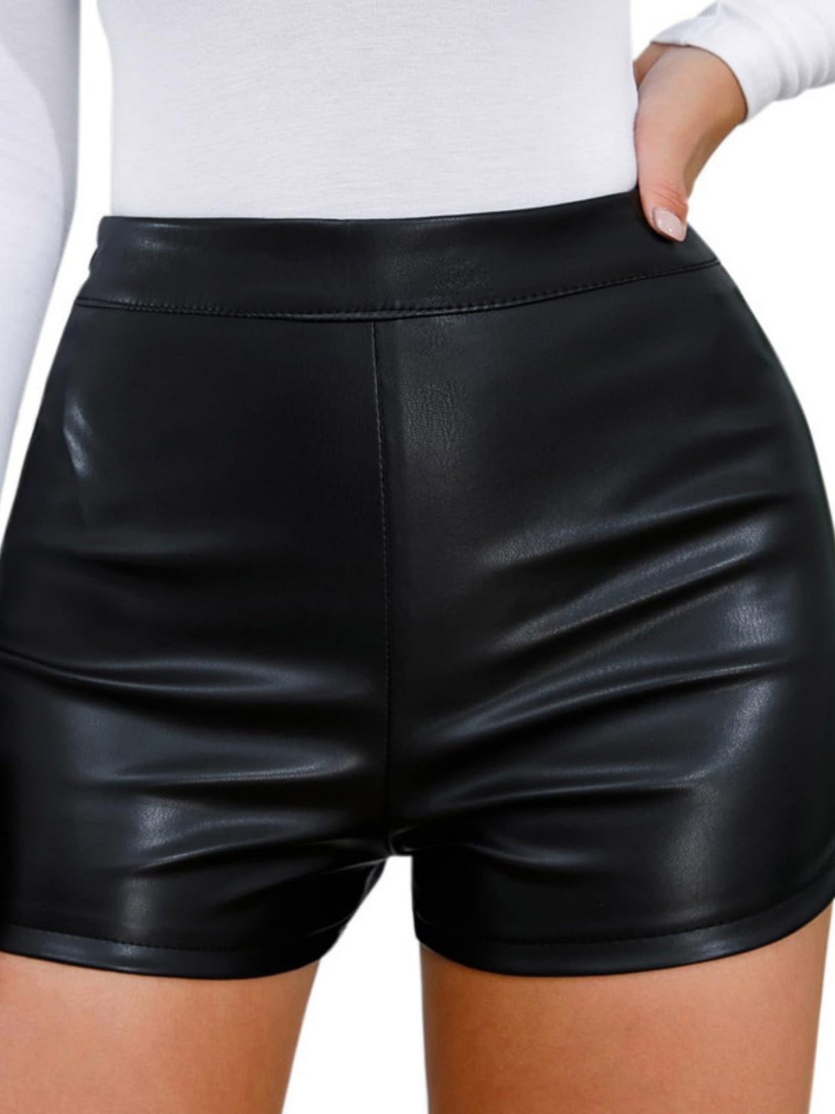 PU Leather Tight High-waisted Slit Hip Zipper Shorts