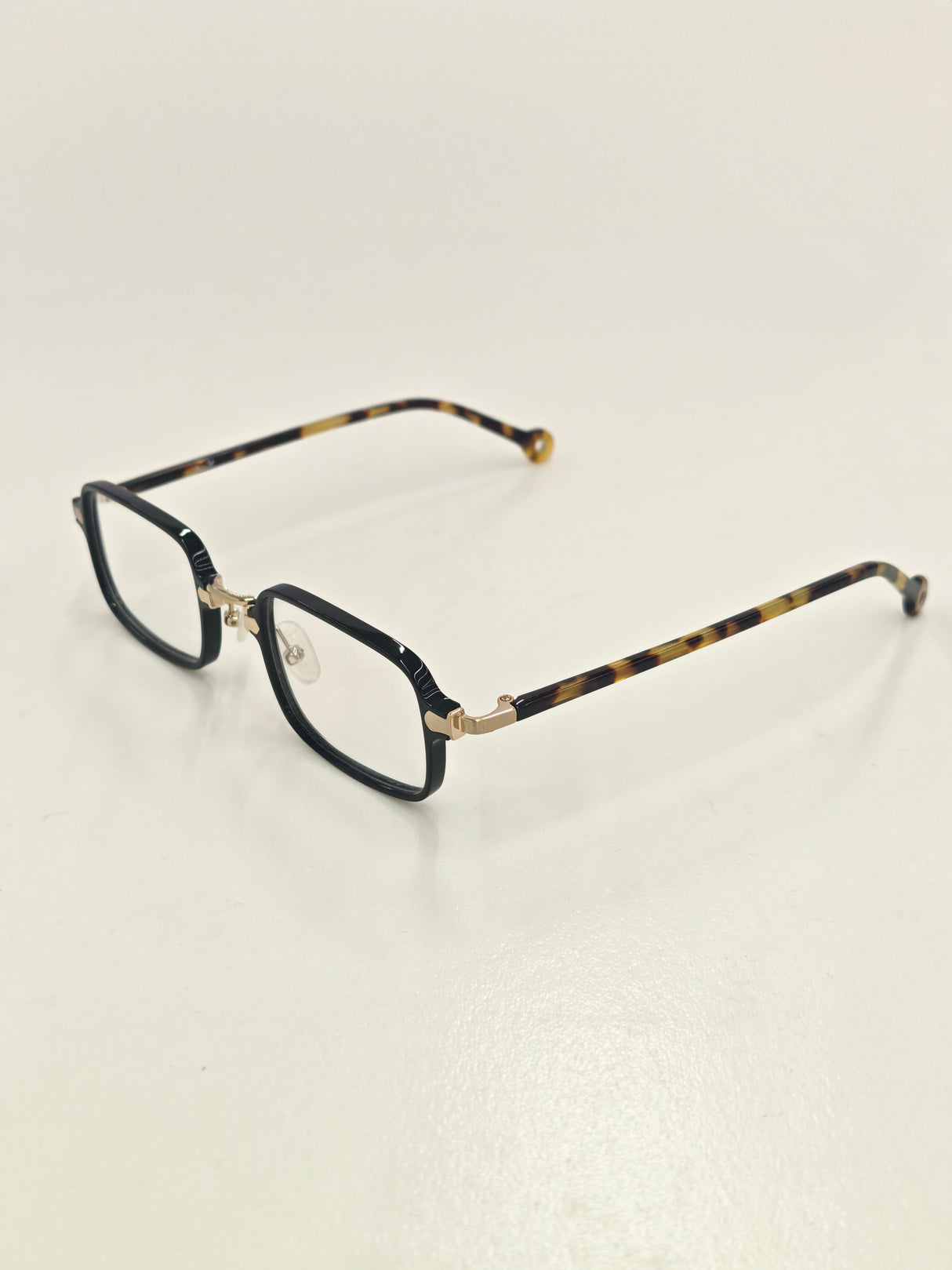 Black-framed Leopard-print Eyeglasses