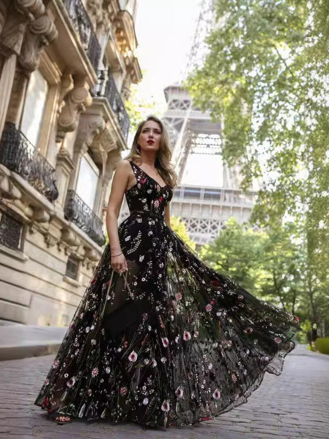 Black Deep V Sleeveless Embroidered Slim Fit Backless Large Skirt Maxi Dresses