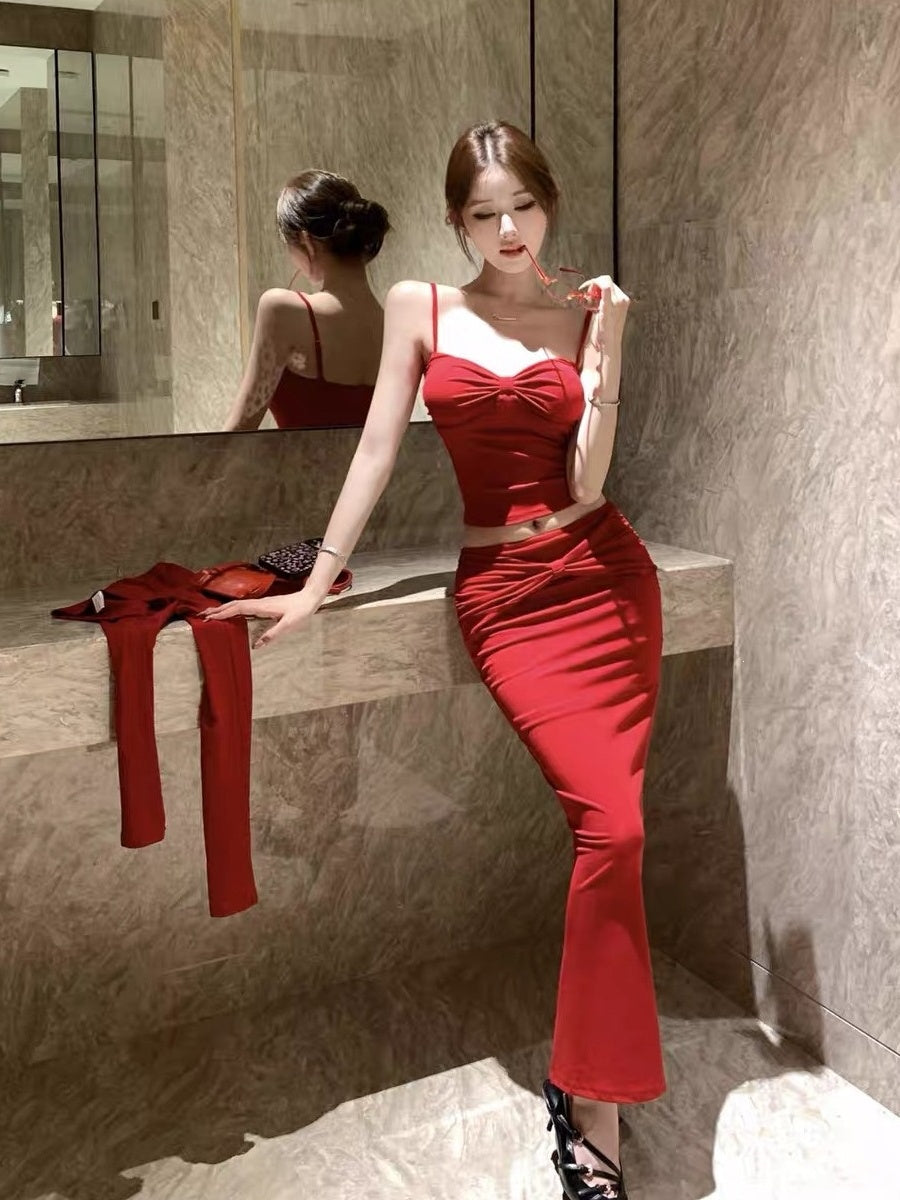 [Three-piece Set Including Bra Pads] Stunning Red Cardigan Camisole Skirt Set