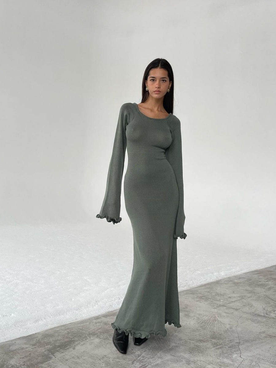 Robe maxi en maille Wood Ear, dos nu, coupe ajustée, taille haute, lacets, manches cloche