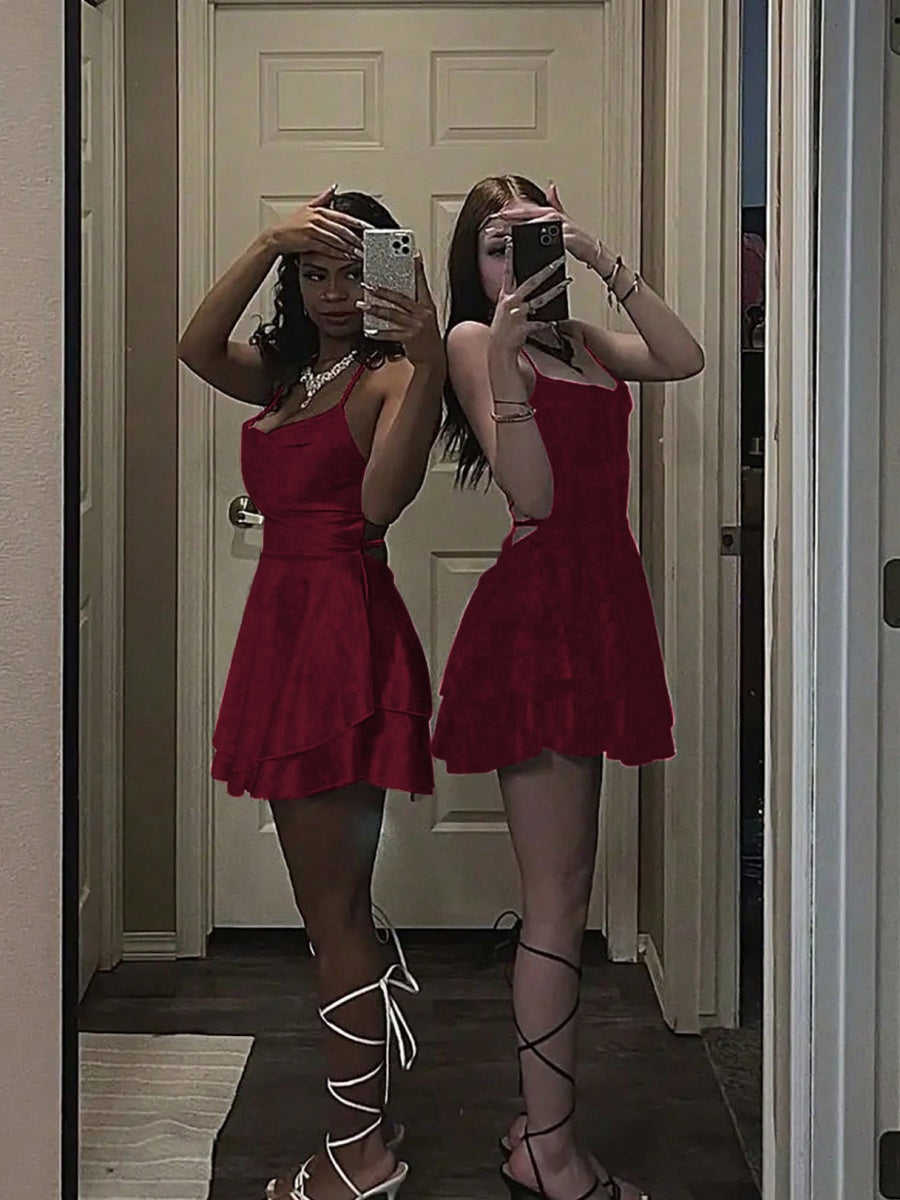 Camisoles, Mini- und kurze Kleider mit Swingkragen, rückenfrei, mit Kordelzug