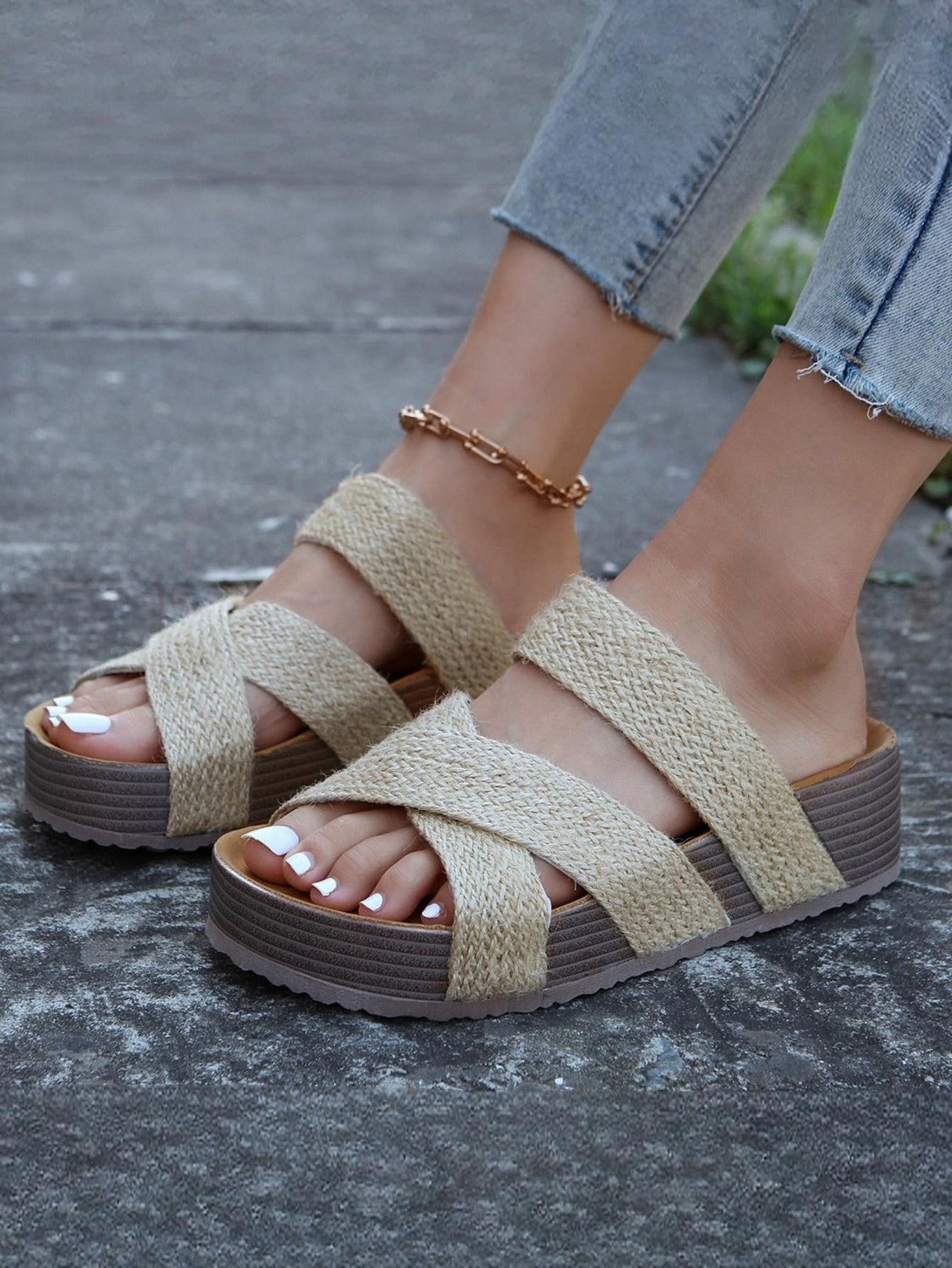 Cross-strap Woven Sandals
