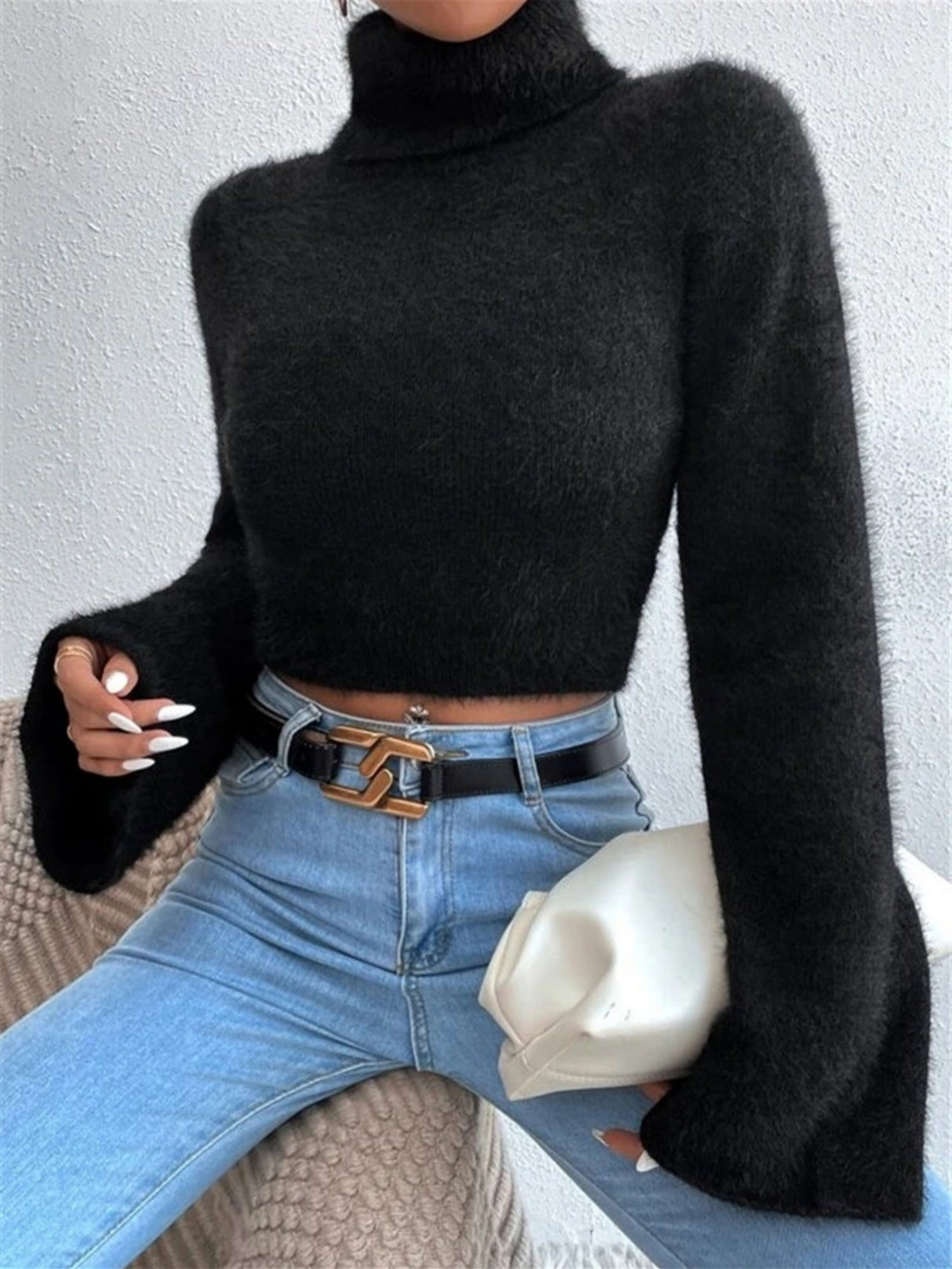 Turtleneck Short Exposing Belly Button Plush Sweater