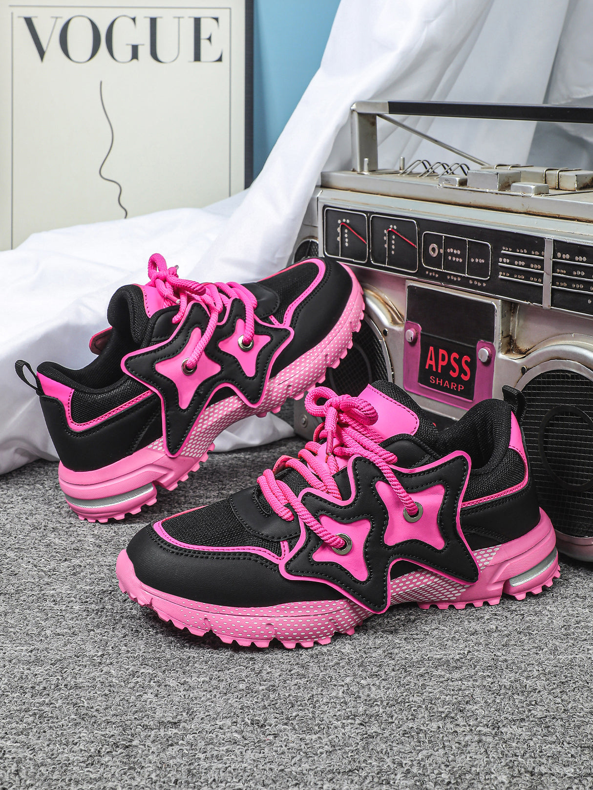 Star-shaped Decorative Women's Casual Sneakers