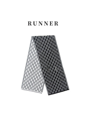 Buchstaben-Kurzschals