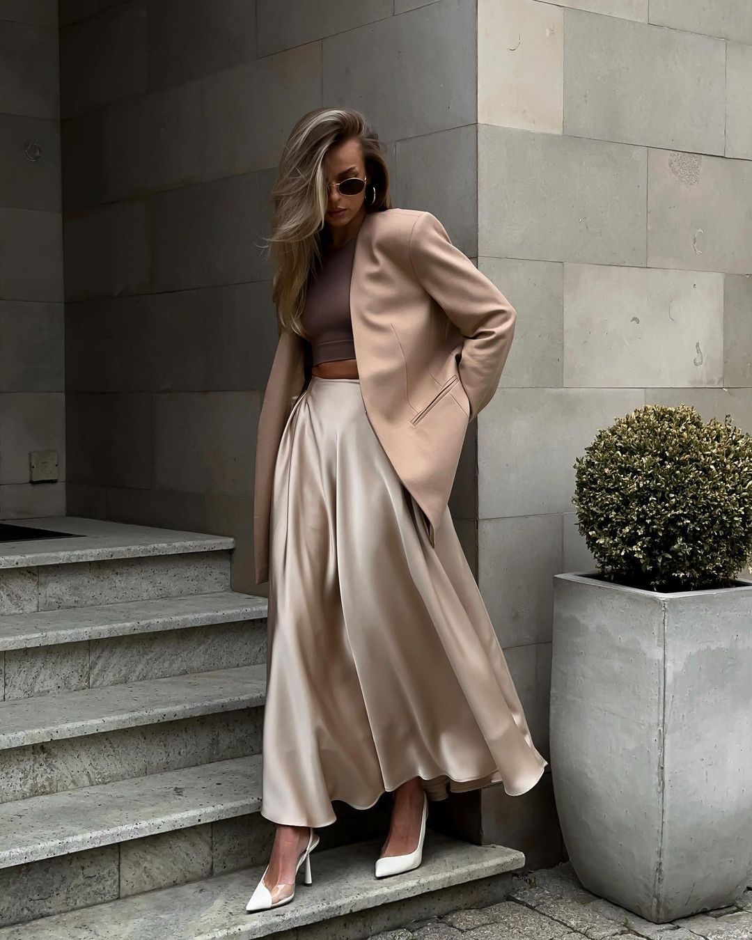 Elegant High-waisted Satin Satin Long Skirt With A Full Hem