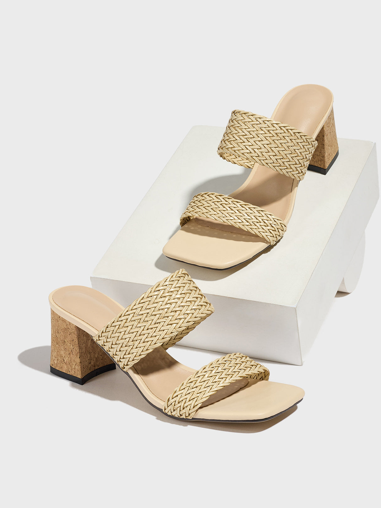 Vacation Woven High-heeled Sandals