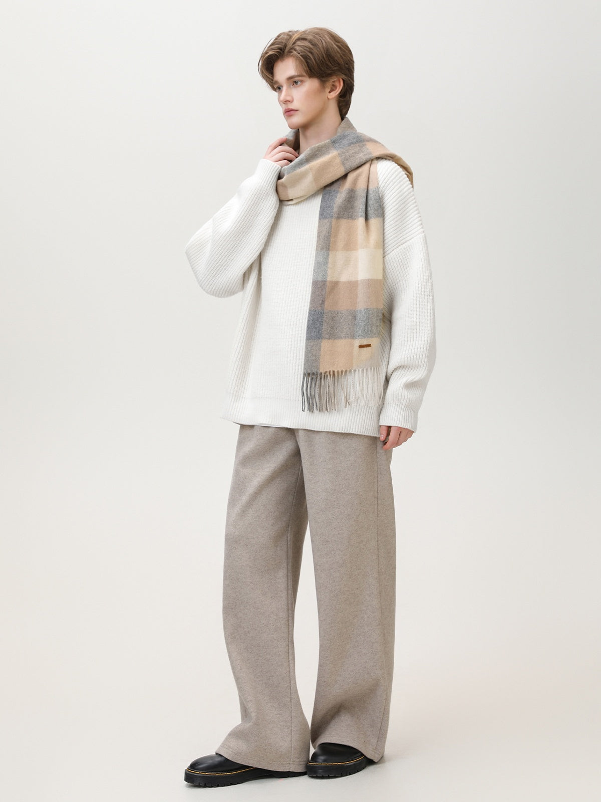 Liber Autumn Neutral wear Knitting Sweaters
