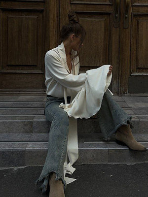 Elegant And Stylish Autumn New Style Ribbon Shirt With Ruffled Bell Sleeves