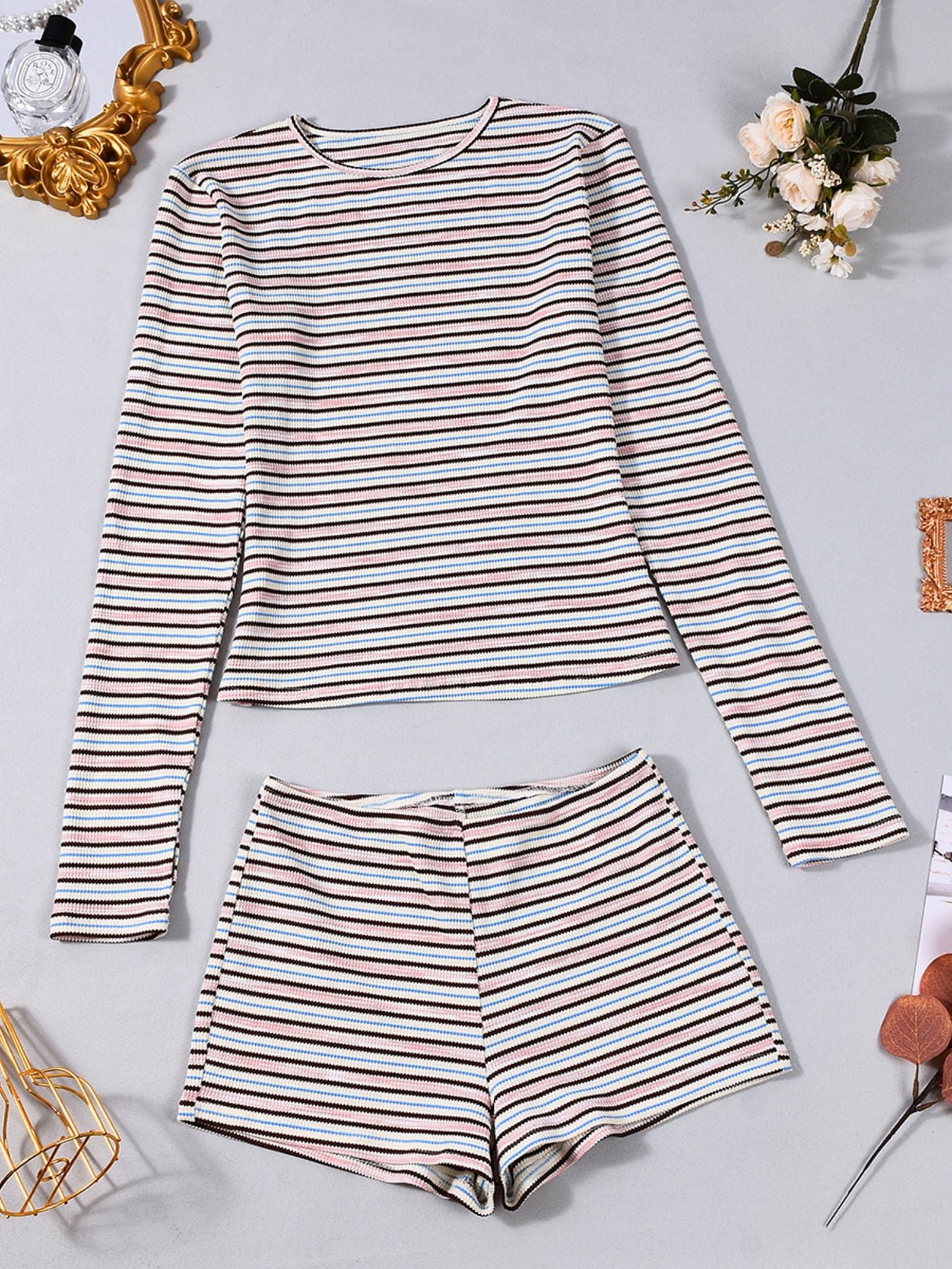 Stripes Stretch Crew Neck Long-sleeved Top And Shorts 2-piece Sets