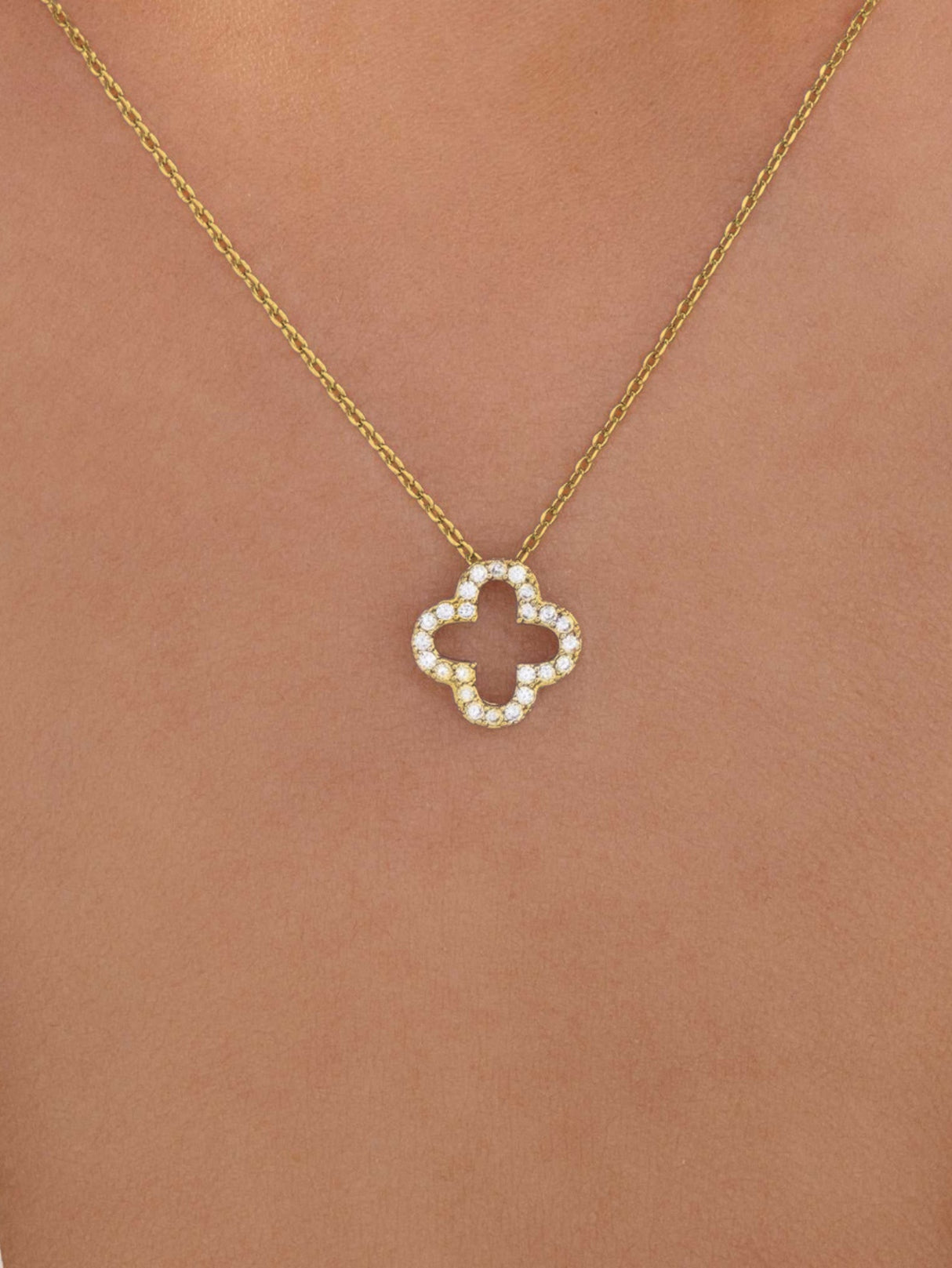 Four-leaf Clover Diamond Pendant Necklace