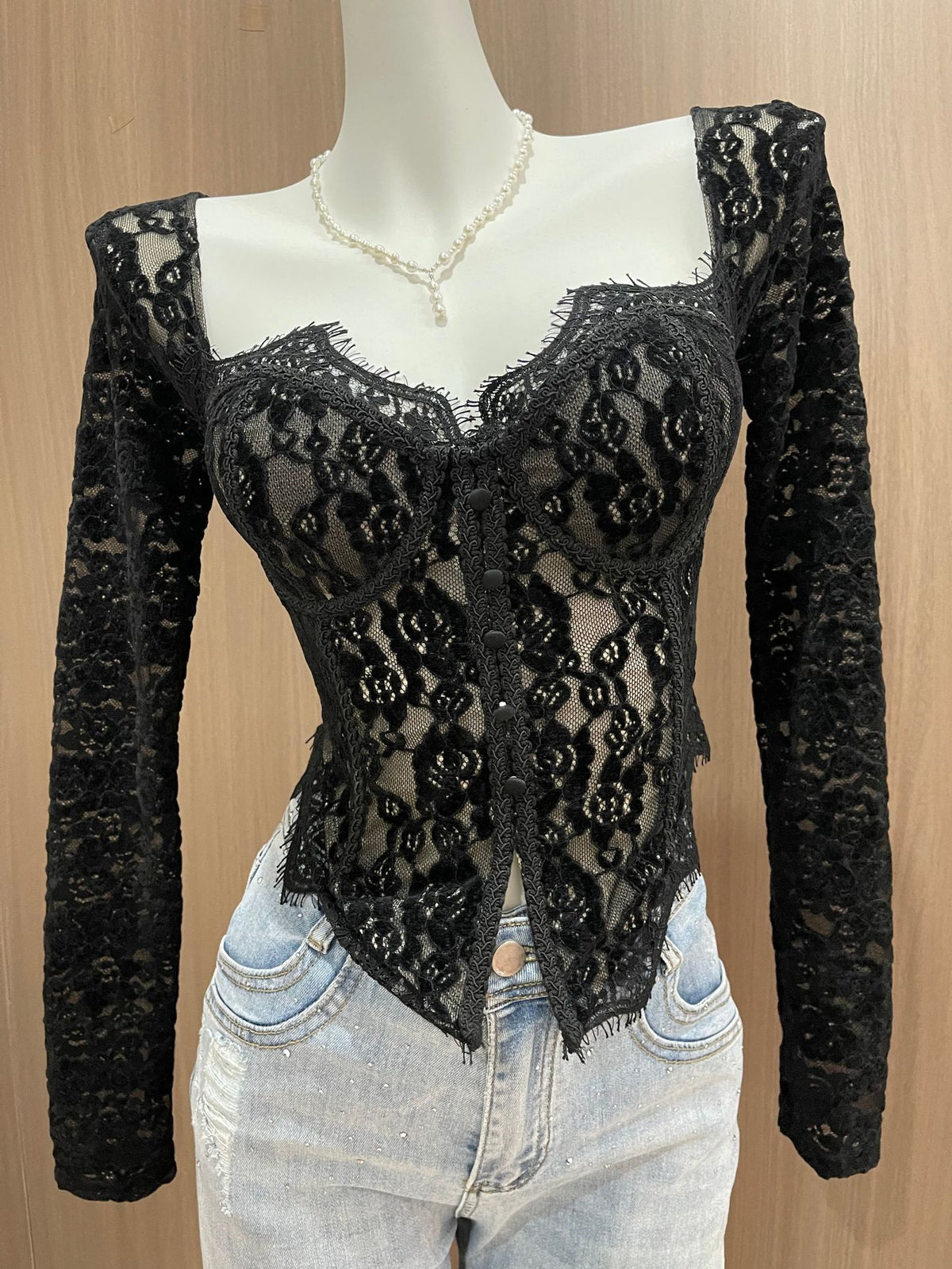 Long-sleeved Lace Flocked Top