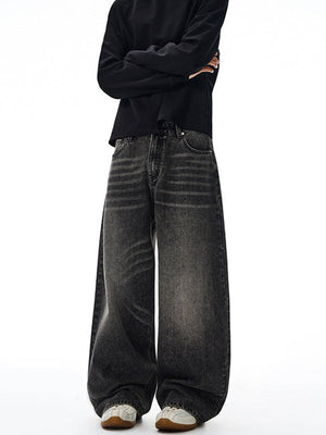 Distressed Washed Jeans