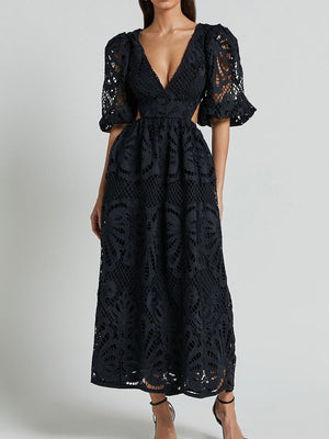 Robe midi sexy en dentelle brodée à col V