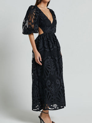 Robe midi sexy en dentelle brodée à col V