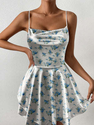 Camisoles, Mini- und kurze Kleider mit Swingkragen, rückenfrei, mit Kordelzug