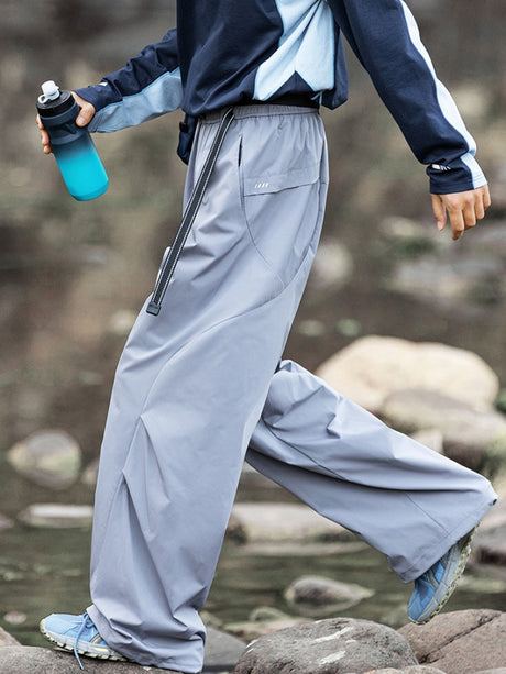 Loose-fit Straight-fit Cargo Trousers