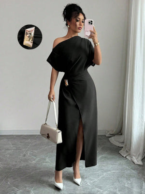 Off-shoulder Slit Commuting Maxi Dresses