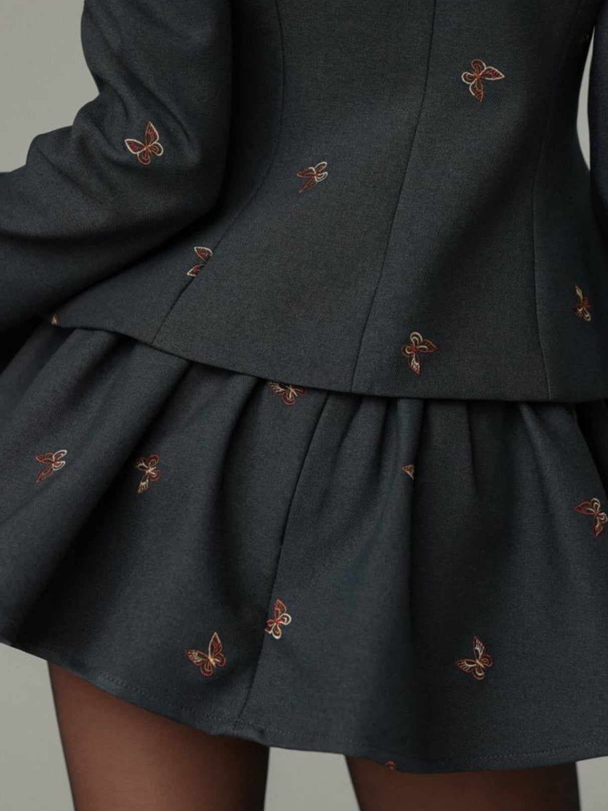 Butterfly Embroidery Color-blocked Waist Shaping Suit Jacket And Skirt 2-piece Sets