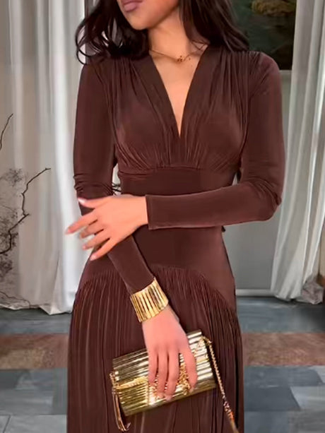 Elegantes langes Samtkleid in Slim Fit und Unifarbe