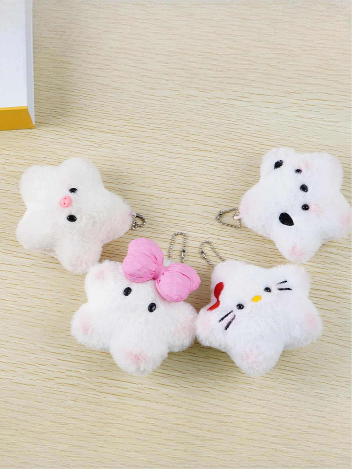 Stern-Plüschtier-Schlüsselanhänger