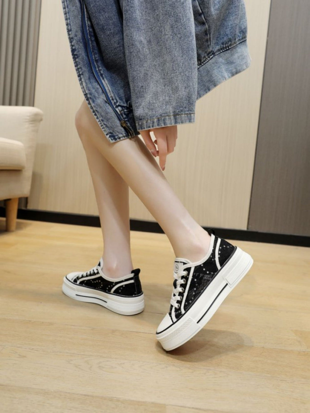 Sequined Mesh Thick-soled Women's Casual Sneakers