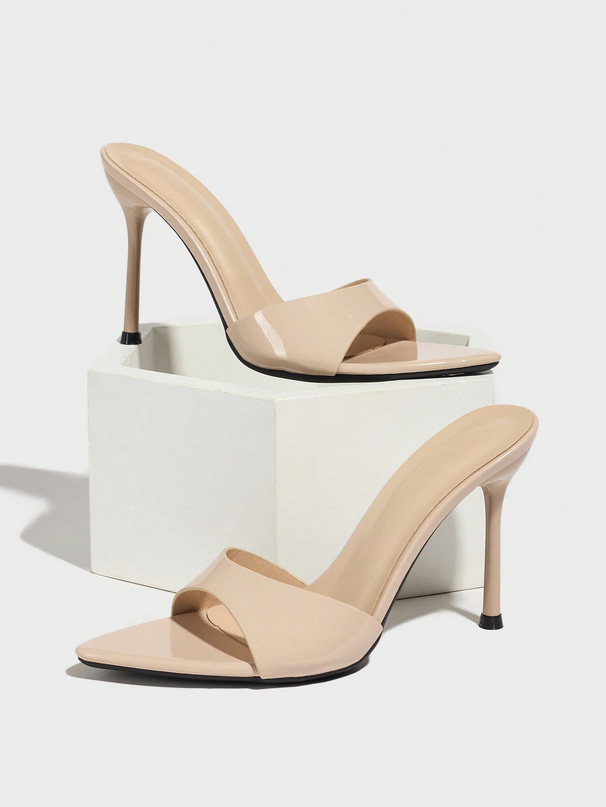 Pointed-toe Elegant Stiletto Sandals